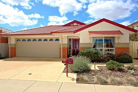 29 Blakeville Dr, Caroline Springs, VIC 3023