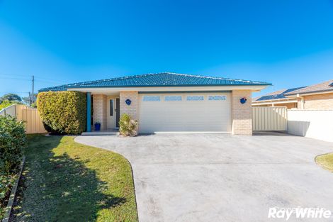 Property photo of 19 Serrata Court Tuncurry NSW 2428