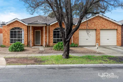 Property photo of 31 Macadamia Grove Werribee VIC 3030