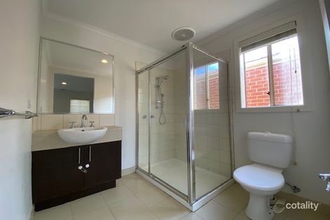 Property photo of 122 Rose Grange Boulevard Tarneit VIC 3029