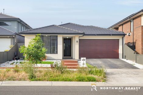 8 Maximova Ave, Kalkallo, VIC 3064