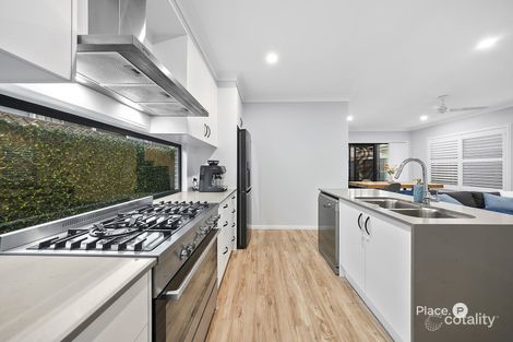 Property photo of 4 Lincoln Crescent Upper Kedron QLD 4055