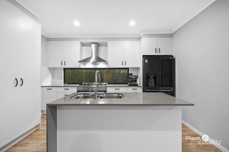 Property photo of 4 Lincoln Crescent Upper Kedron QLD 4055