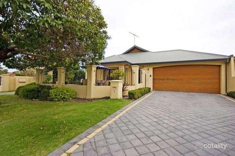 11a Ostend Rd, Scarborough, WA 6019