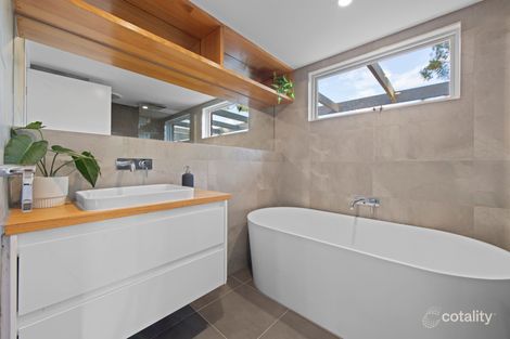Property photo of 3 Homewood Close Ferntree Gully VIC 3156