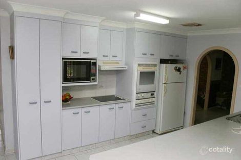 Property photo of 11 Noonga Crescent Hillvue NSW 2340