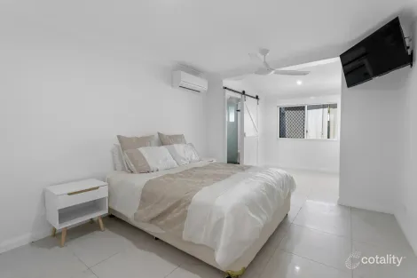 Property photo of 59 Waite Street Machans Beach QLD 4878