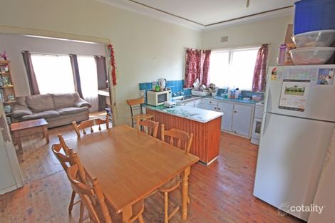 Property photo of 16 Parkland Avenue Macquarie Fields NSW 2564