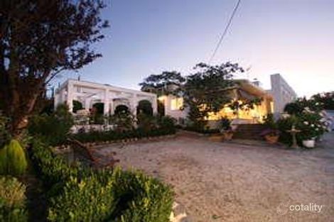 38 Canadian Bay Rd, Mount Eliza, VIC 3930