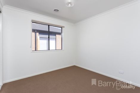 Property photo of 13 Schiller Street Truganina VIC 3029