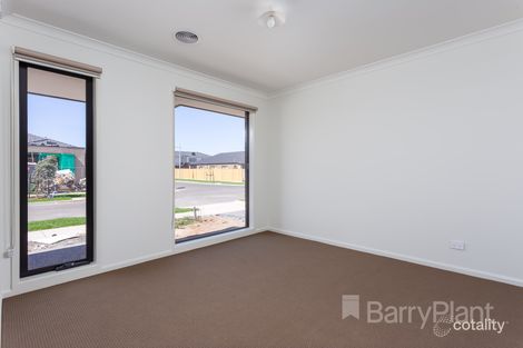 Property photo of 13 Schiller Street Truganina VIC 3029