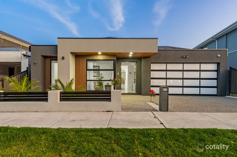 Property photo of 17 Barmah Grange Greenvale VIC 3059