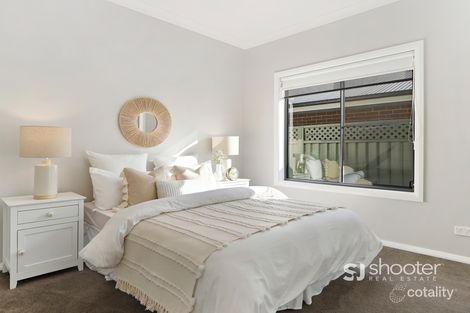 Property photo of 5 Venetian Court Dubbo NSW 2830