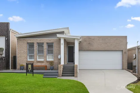 Property photo of 8 Jemima Close Flinders NSW 2529