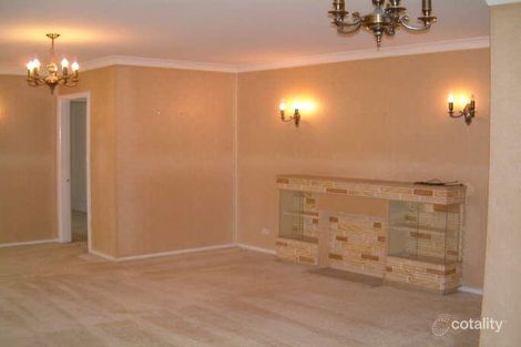 Property photo of 5 Cranbrook Place Illawong NSW 2234