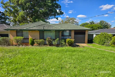 8 Gipps St, Bradbury, NSW 2560