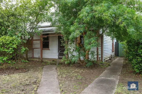 Property photo of 13 Railway Street Colac VIC 3250