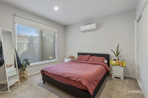 Property photo of 2/17 Mooltan Street Travancore VIC 3032