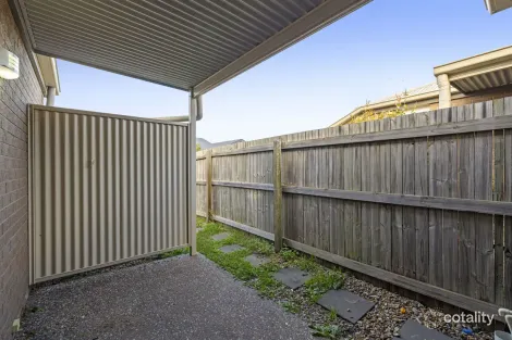 Property photo of 3/98 Main Street Westbrook QLD 4350