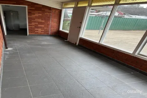 Property photo of 1 Carinya Place Moorebank NSW 2170