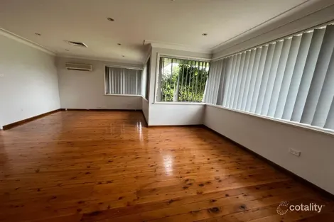 Property photo of 1 Carinya Place Moorebank NSW 2170