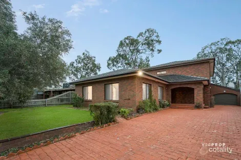 Property photo of 9 Mosstrooper Court Mill Park VIC 3082