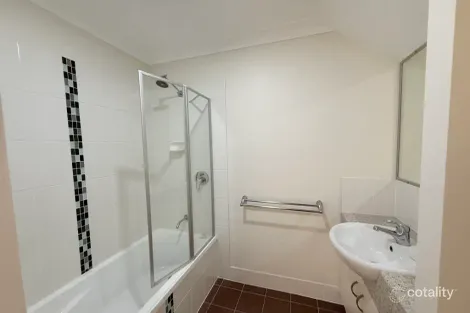 Property photo of 5/52 Shell Street Urangan QLD 4655