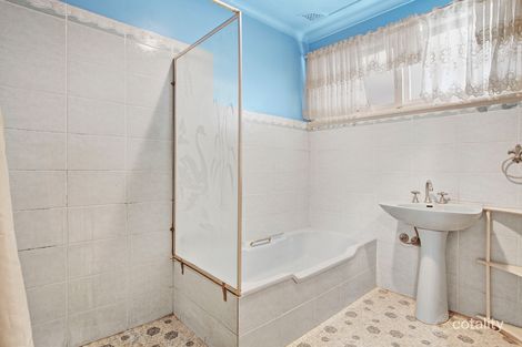 Property photo of 12 Alexandra Avenue Rutherford NSW 2320