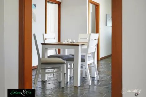 Property photo of 36 Barton Street Oak Flats NSW 2529