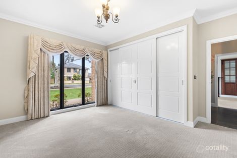 Property photo of 10 Spinnaker Rise Point Cook VIC 3030