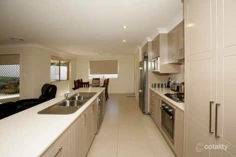Property photo of 18 Marylands Way Bourkelands NSW 2650