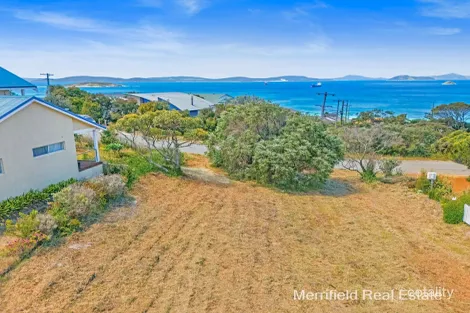 Property photo of 11 Caledonia Crescent Goode Beach WA 6330