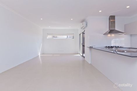 2/16 Donatti Rtt, Caversham, WA 6055