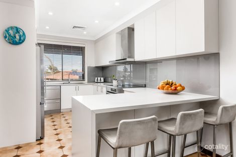 Property photo of 35 Oliveri Crescent Green Valley NSW 2168