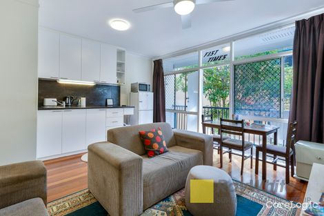Property photo of 8/17 Stanhill Drive Surfers Paradise QLD 4217