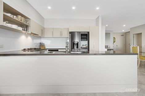Property photo of 412/3 Pendraat Parade Hope Island QLD 4212