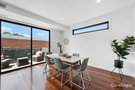 Property photo of 2/33 Lawson Street Essendon VIC 3040