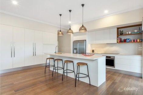 16b Foster St, Helensburgh, NSW 2508