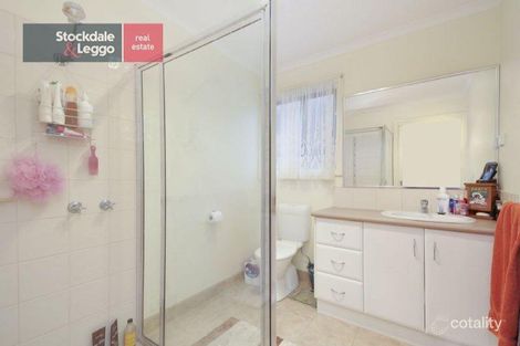 Property photo of 3 Crombe Court Newborough VIC 3825