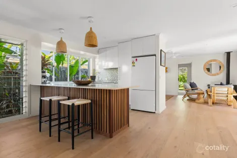 Property photo of 20 Beachside Drive Suffolk Park NSW 2481