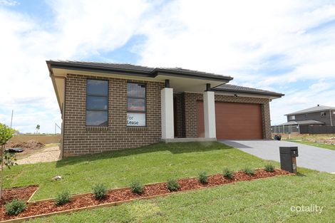 Property photo of 8 Orlando Street Oran Park NSW 2570