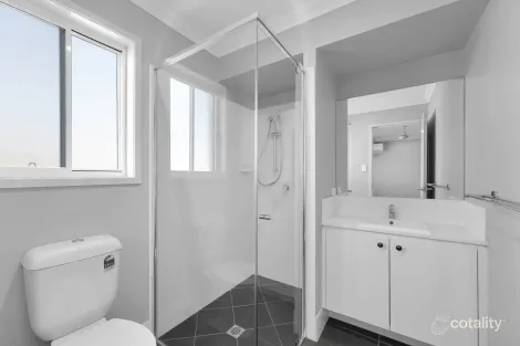 Property photo of 37 Raven Court Park Ridge QLD 4125