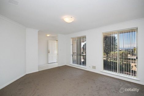 Property photo of 20A Tindal Avenue Yangebup WA 6164