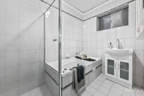 Property photo of 1/381 Tapleys Hill Road Seaton SA 5023