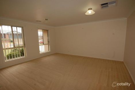 Property photo of 16 Bedervale Street Bourkelands NSW 2650