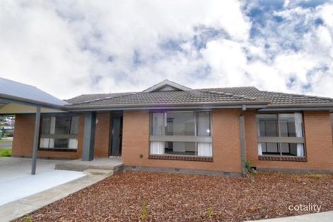 5 Evelyn St, Wendouree, VIC 3355