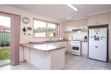 Property photo of 4/3 Yarrow Street Queanbeyan East NSW 2620