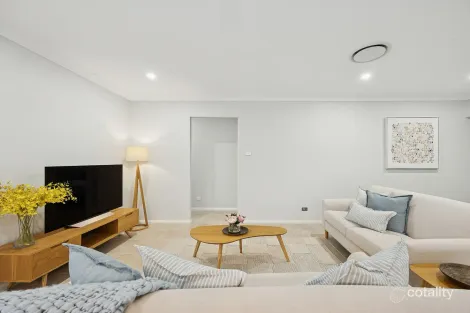 Property photo of 5 Stanhope Crescent Wadalba NSW 2259