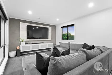 Property photo of 34 Banksia Crescent Tyabb VIC 3913