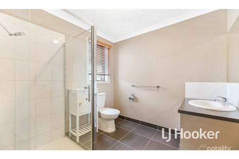 Property photo of 158 Blue Horizons Way Pakenham VIC 3810
